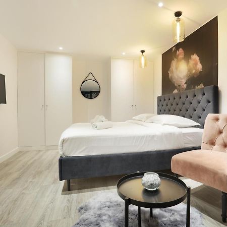 Rent A Room - Apartment St Honore Parijs Buitenkant foto